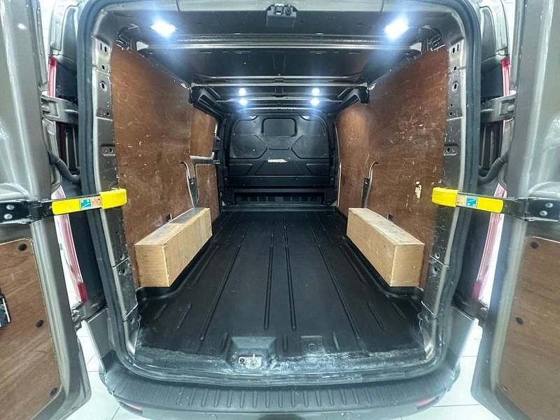 Used Ford Transit Custom Active 170 HP (125 kW) 2021 Silver Van