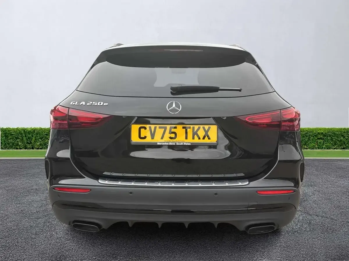 Used Mercedes GLA250 AMG Line Premium Plus 218 HP (160 kW) 2025 Black SUV