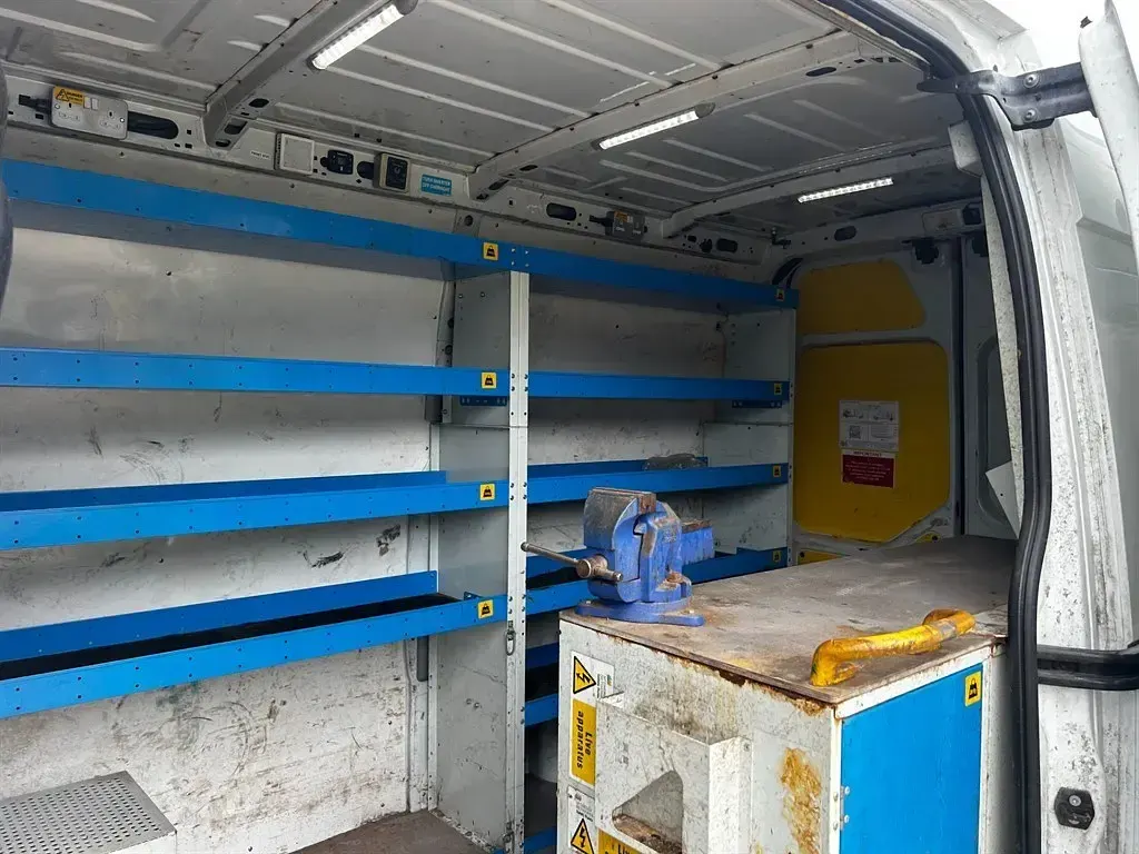 Używany Vauxhall Movano 130 KM (95 kW) 2018 Biały Minivan