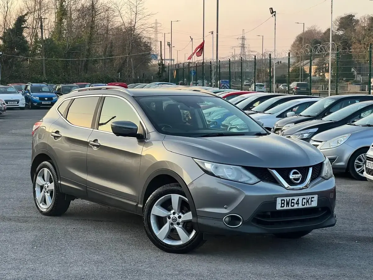 Used Nissan Qashqai N-TEC 110 HP (80 kW) 2015 Grey SUV