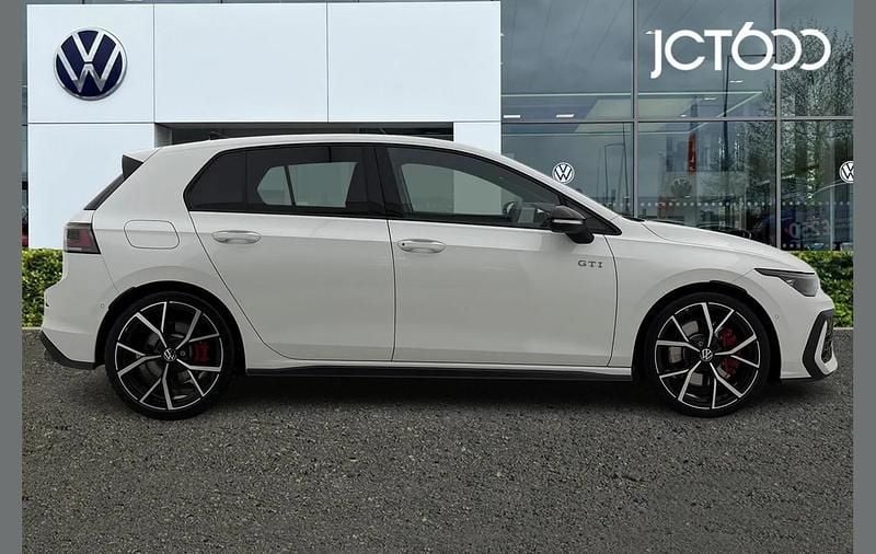 Used VW Golf VIII GTI 265 HP (194 kW) 2025 White Hatchback