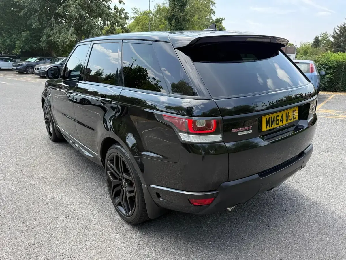 Used Land Rover Range Rover Autobiography Dynamic 258 HP (189 kW) 2015 Black SUV