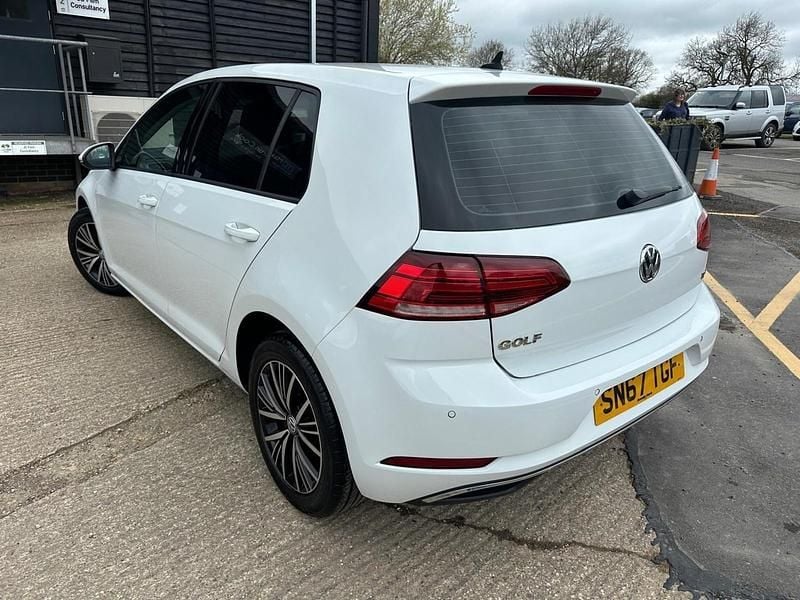 Used VW Golf VII SE 2017 White Hatchback