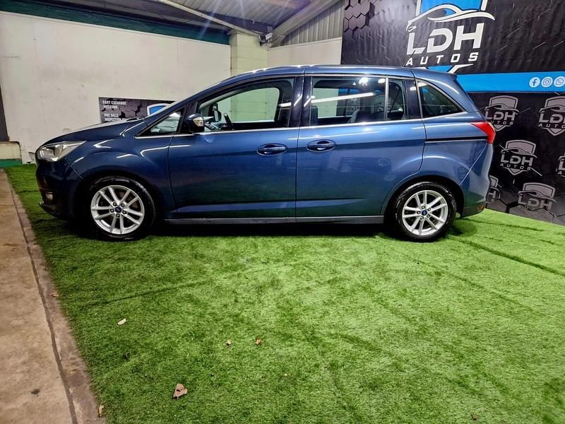 Used Ford Grand C-Max Zetec 150 HP (110 kW) 2019 Blue MPV