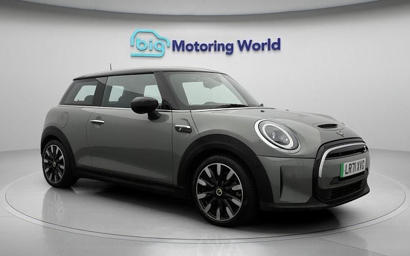 Used Mini Cooper Level 3 135 kW (184 HP) 2023 Hatchback