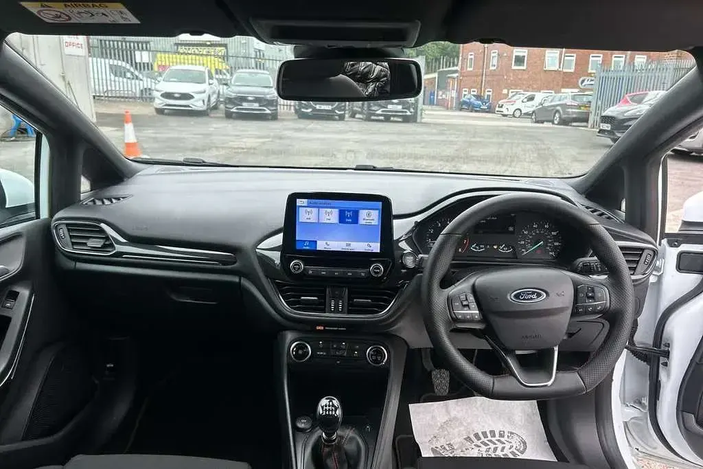 Used Ford Fiesta ST-Line 123 HP (90 kW) 2023 White Hatchback