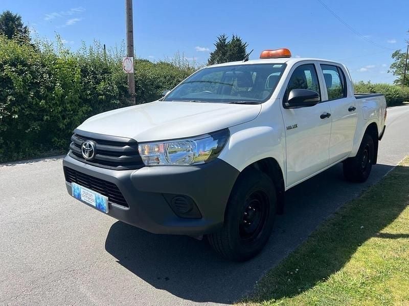 Used Toyota HiLux Active 2020 White Pickup