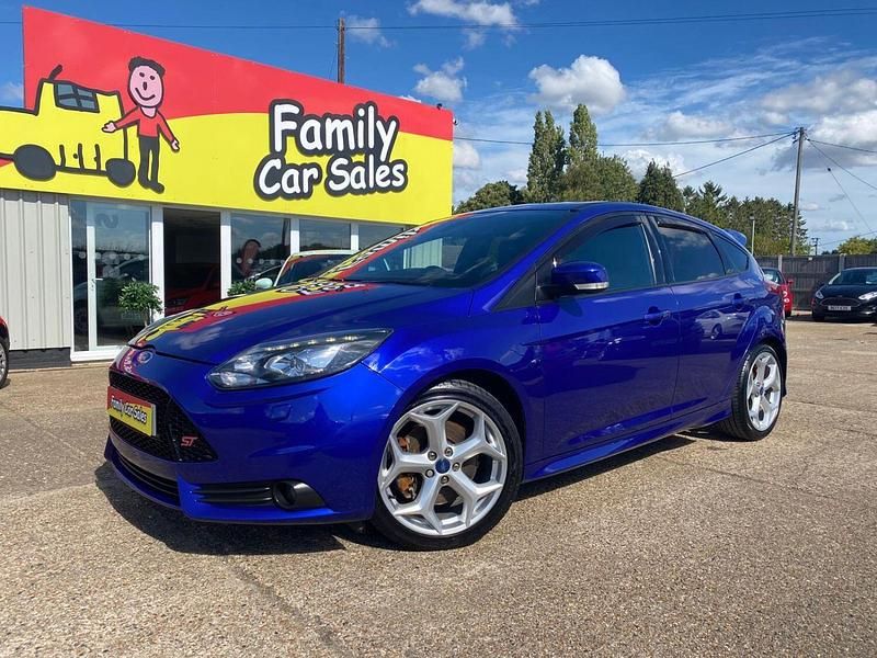 Blue Used 2014 Ford Focus ST Hatchback | £8,995 (Expensive) - Image 1/4