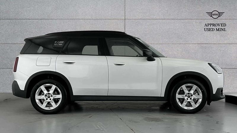 New Mini Countryman 215 HP (158 kW) 2025 White SUV
