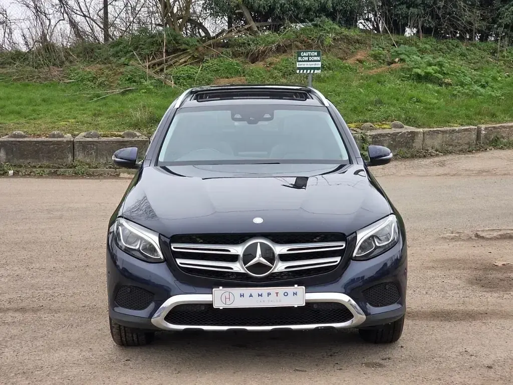 Usado Mercedes GLC220 Premium 2016 Azul SUV