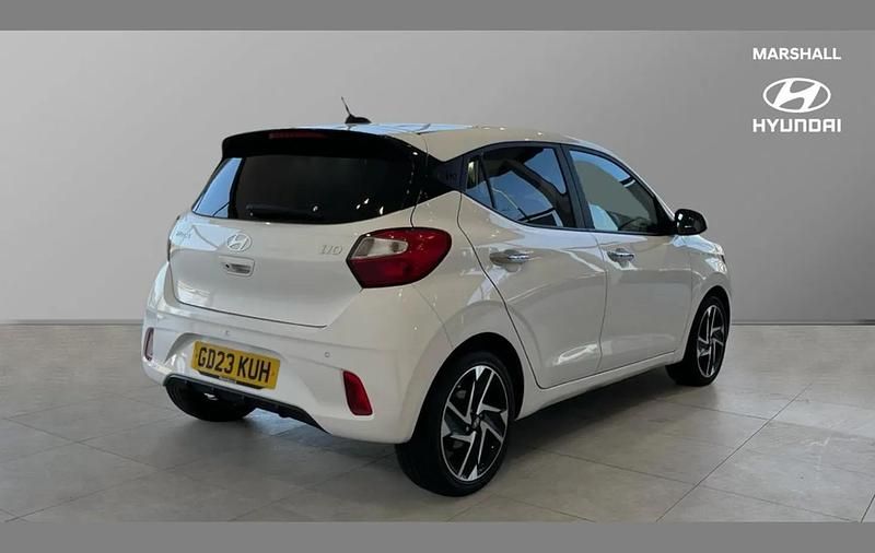 Used Hyundai i10 Premium 84 HP (61 kW) 2023 Atlas white  Hatchback