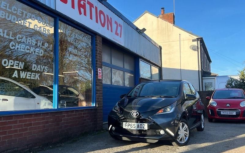 Grey Used 2015 Toyota Aygo x-press Hatchback | £6,295 (Fair price) - Image 1/3