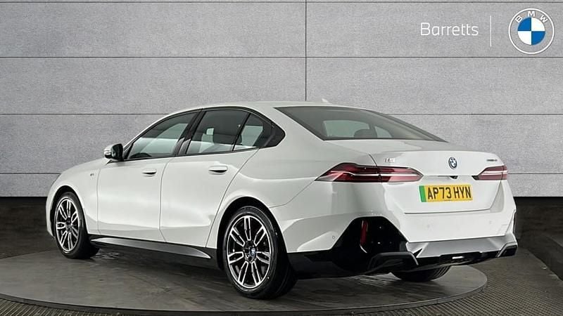 Used BMW i5 M Sport 246 kW (335 HP) 2023 White Sedan