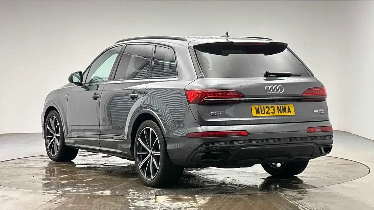 Used Audi Q7 Black Edition 340 HP (250 kW) 2023 Grey SUV
