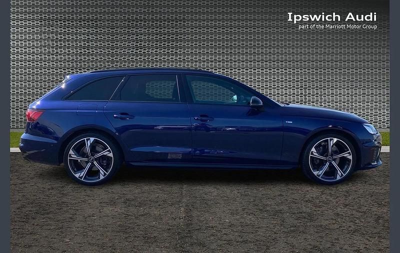 Used Audi A4 Black Edition 147 HP (108 kW) 2024 Blue Estate