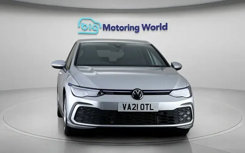 Used VW Golf VIII GTE 245 HP (180 kW) 2024 Hatchback