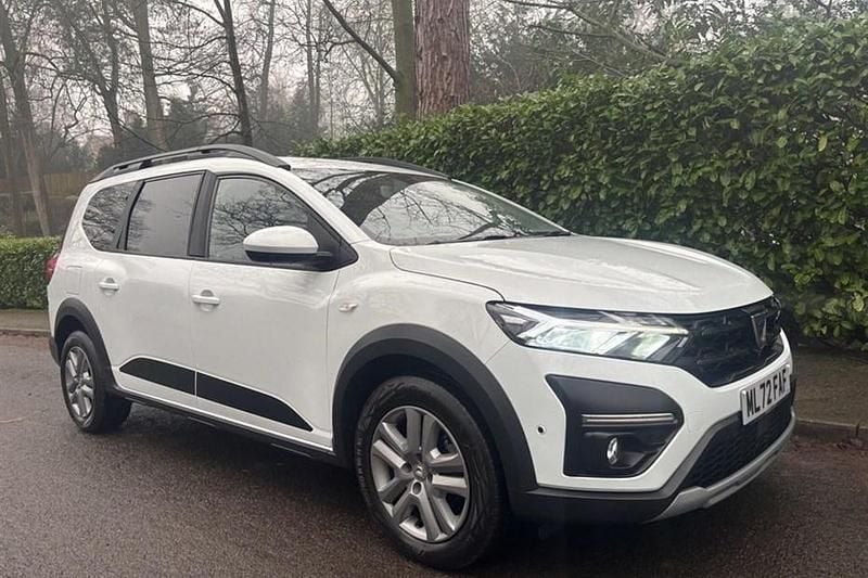 White Used 2022 Dacia Jogger Comfort MPV | £13,995 (Fair price) - Image 1/1