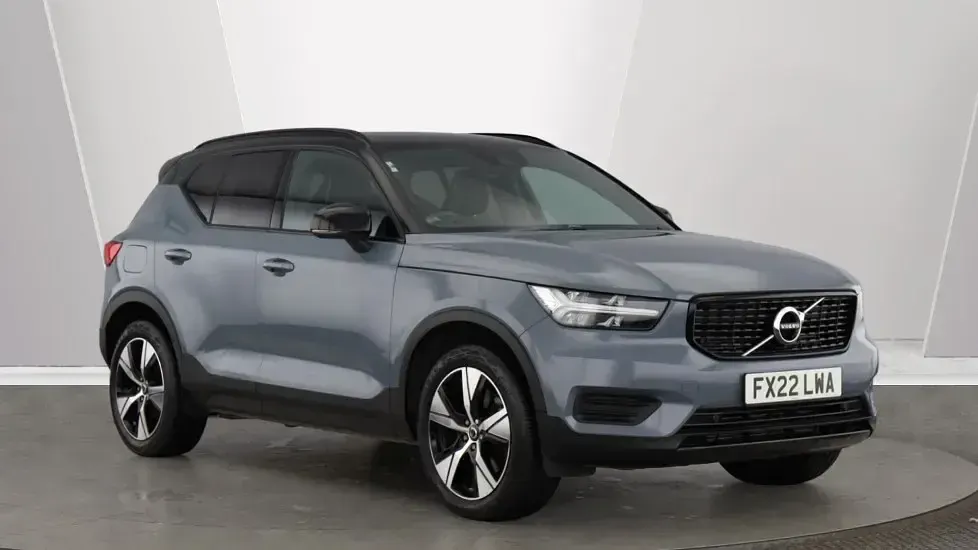 Used Volvo XC40 R-Design 211 HP (155 kW) 2021 SUV