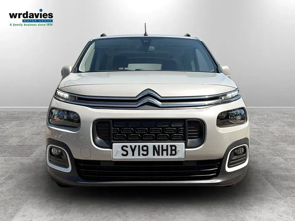 Used Citroën Berlingo Flair 130 HP (95 kW) 2019 Beige MPV