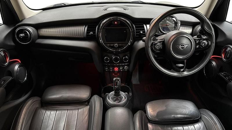 Used Mini Cooper S Exclusive 189 HP (139 kW) 2019 Grey Hatchback