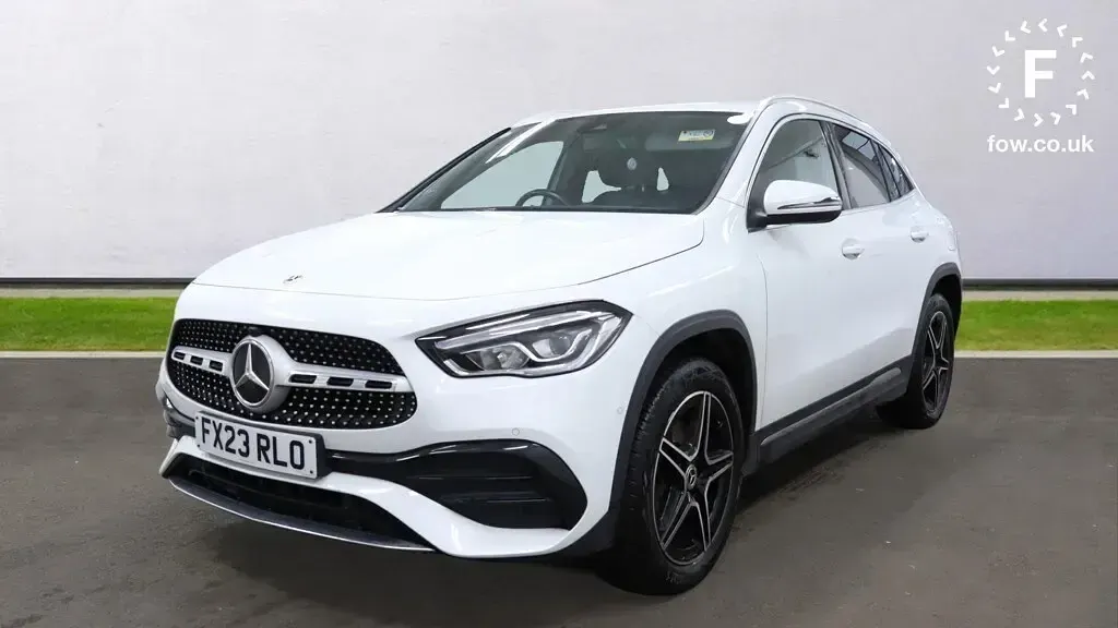 Used Mercedes GLA250 Executive 2023 White SUV