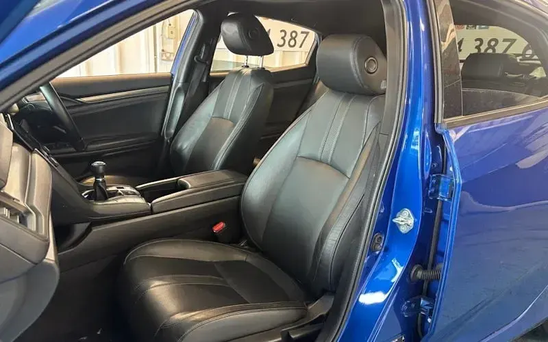 Used Honda Civic EX 126 HP (92 kW) 2019 Blue Hatchback