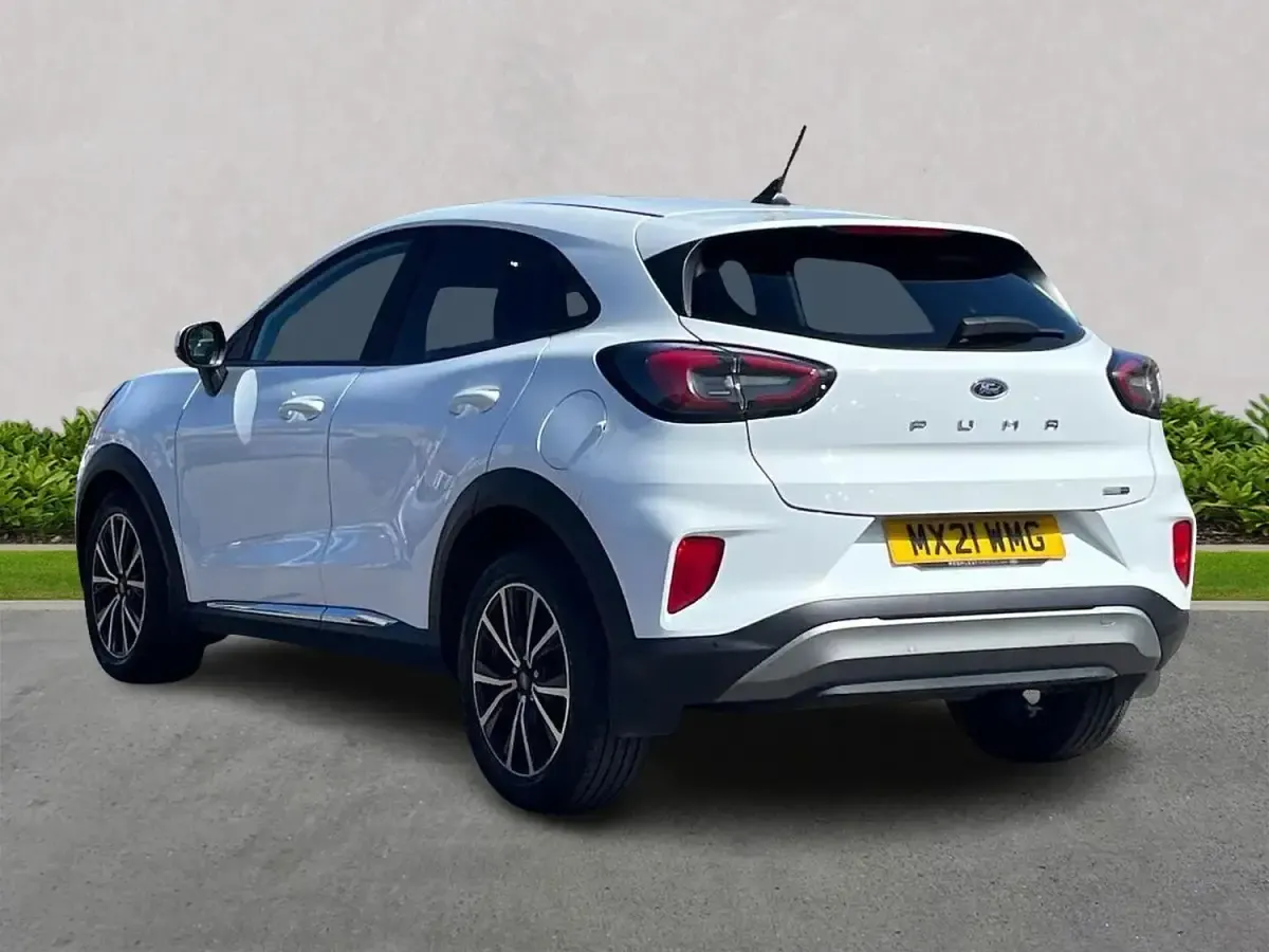 Usado Ford Puma Titanium 155 HP (114 kW) 2021 Branco SUV