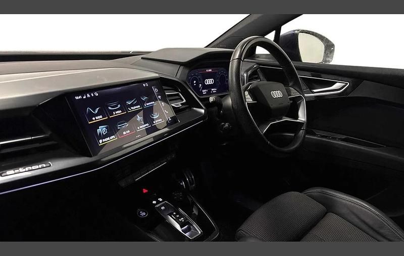 Used Audi Q4 e-tron S-Line 219 kW (299 HP) 2023 Blue SUV