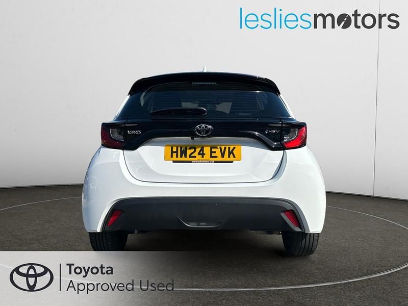 Used Toyota Yaris Hybrid 2024 White Hatchback