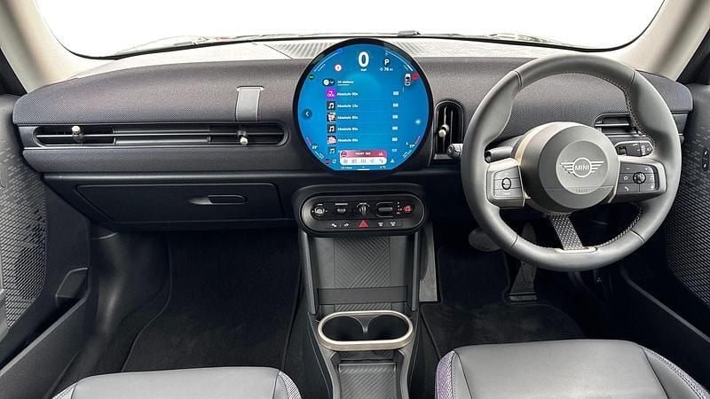 Used Mini Cooper Hatch 154 HP (113 kW) 2025 Black Hatchback