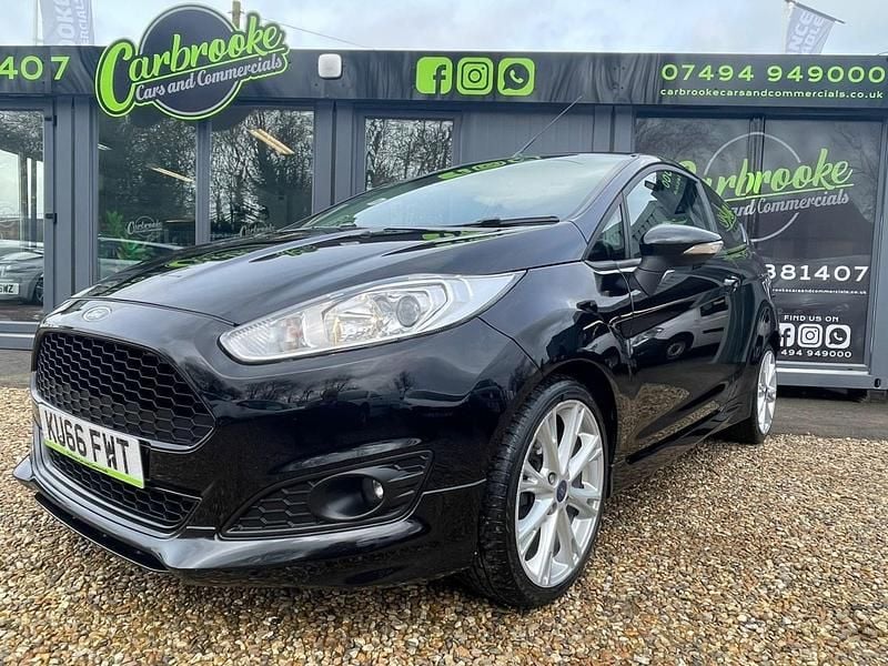 Used Ford Fiesta Sport 95 HP (69 kW) 2016 Black Hatchback