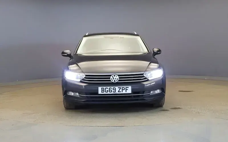 Used VW Passat Business 150 HP (110 kW) 2019 Grey Estate