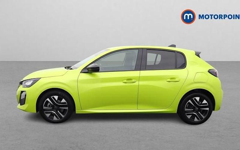 Usado Peugeot 208 Allure 101 HP (74 kW) 2025 Amarelo Citadino