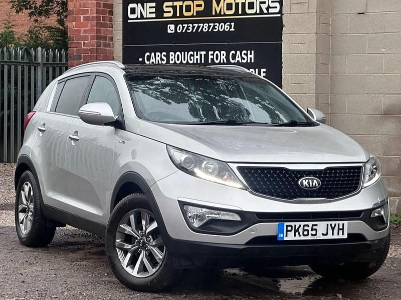 Silver Used 2015 Kia Sportage 2 SUV | £3,795 (A bit pricey) - Image 1/4
