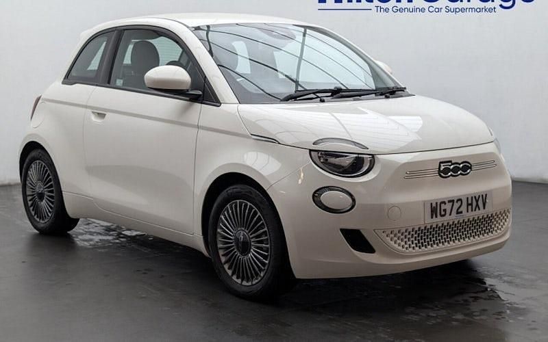 White Used 2022 Fiat 500e Icon Hatchback | £11,150 (Good price) - Image 1/4