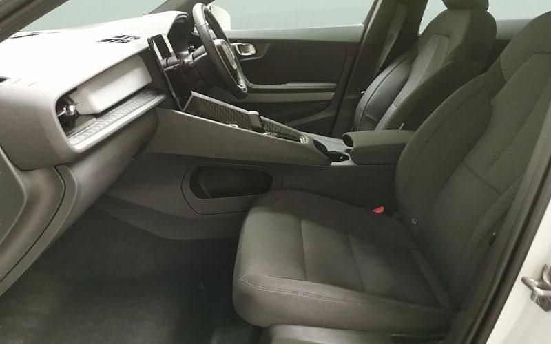 Used Polestar 2 Standard Range Single Motor 164 kW (224 HP) 2022 White Hatchback