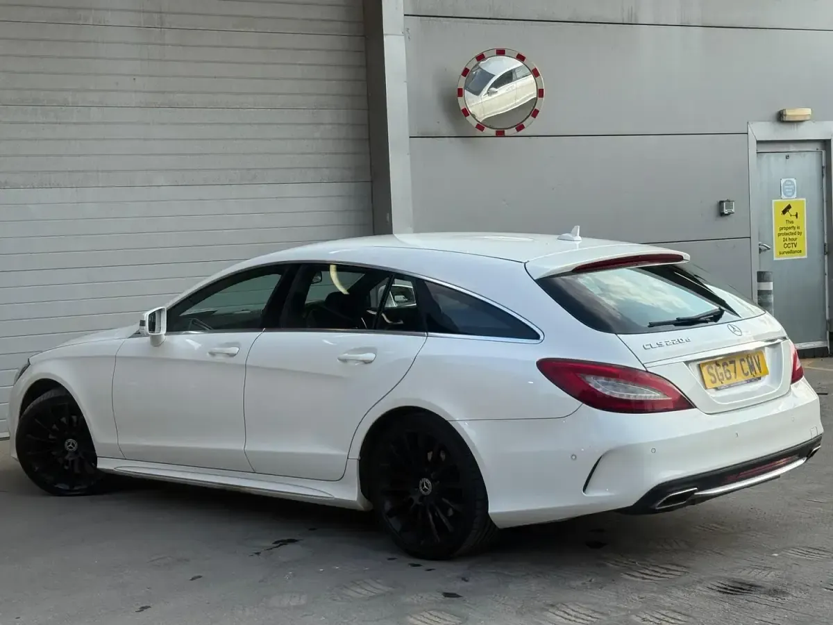 Used Mercedes CLS220 AMG line 177 HP (130 kW) 2017 White Coupe