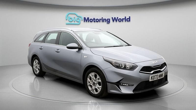 Used Kia Ceed 2024 Silver Hatchback