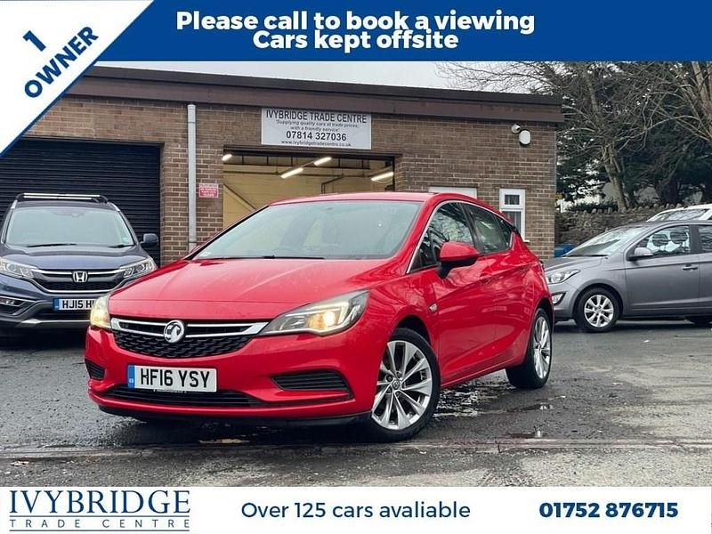 Used Vauxhall Astra S 105 HP (77 kW) 2016 Red Hatchback