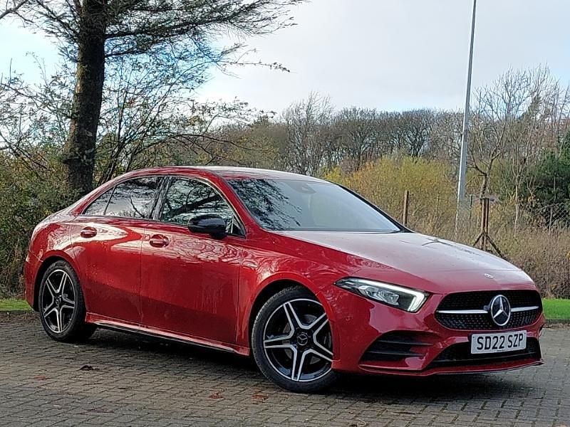 Used Mercedes A180 AMG Line Premium 136 HP (100 kW) 2022 Red Sedan
