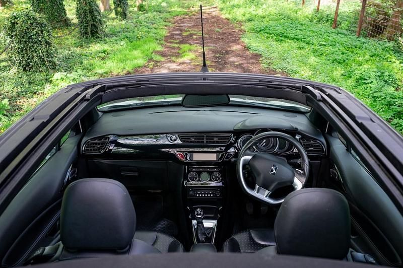 Begagnad Citroën DS3 Cabriolet 2013 Vit Cab