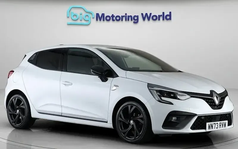 Used Renault Clio RS Line 90 HP (66 kW) 2023 Hatchback