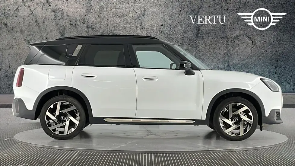 Usado Mini Countryman Exclusive 218 CV (160 kW) 2024 Blanco SUV
