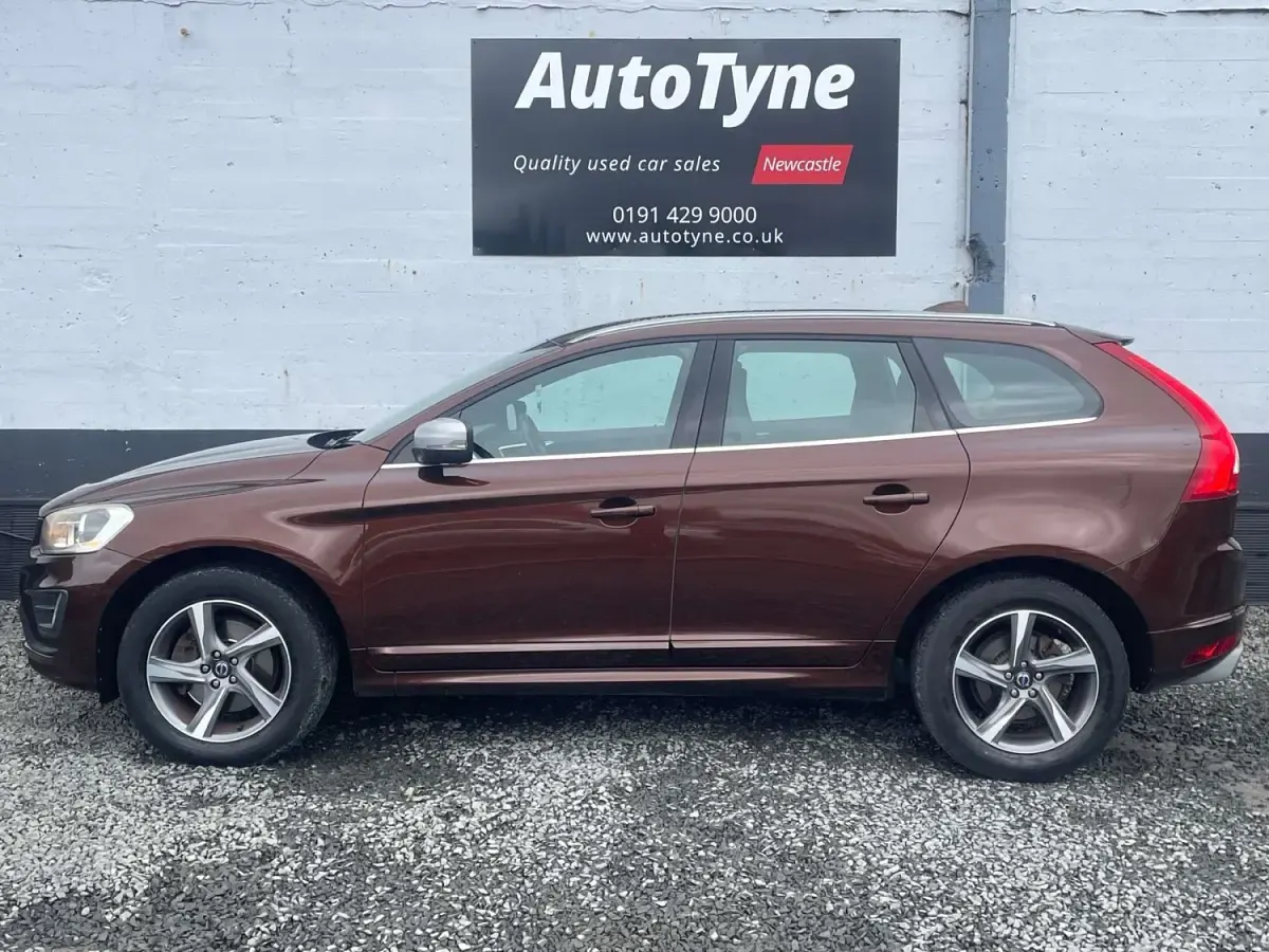 Usado Volvo XC60 R-Design 2014 Marrón SUV