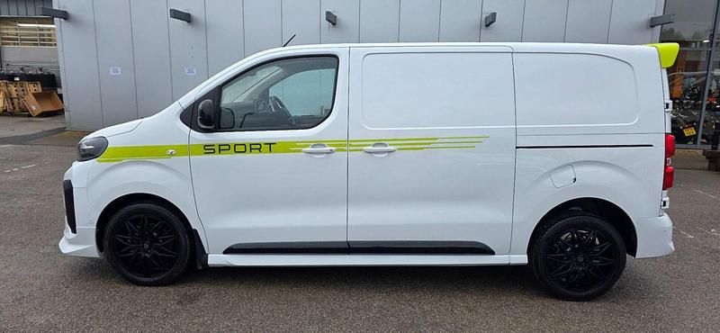 New Peugeot Expert Sport 175 HP (128 kW) 2026 White Van