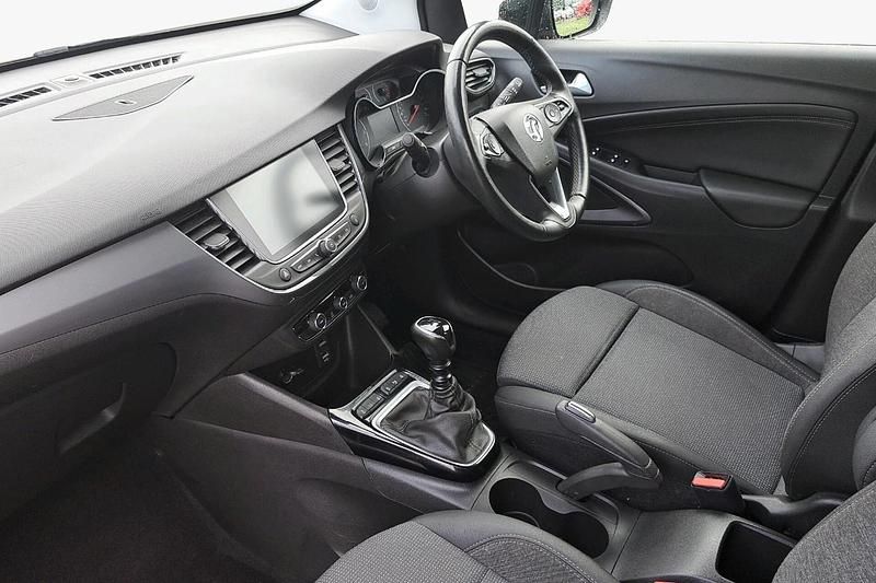 Red Used 2022 Vauxhall Crossland Edition SUV | £12,893 (Fair price) - Image 1/4