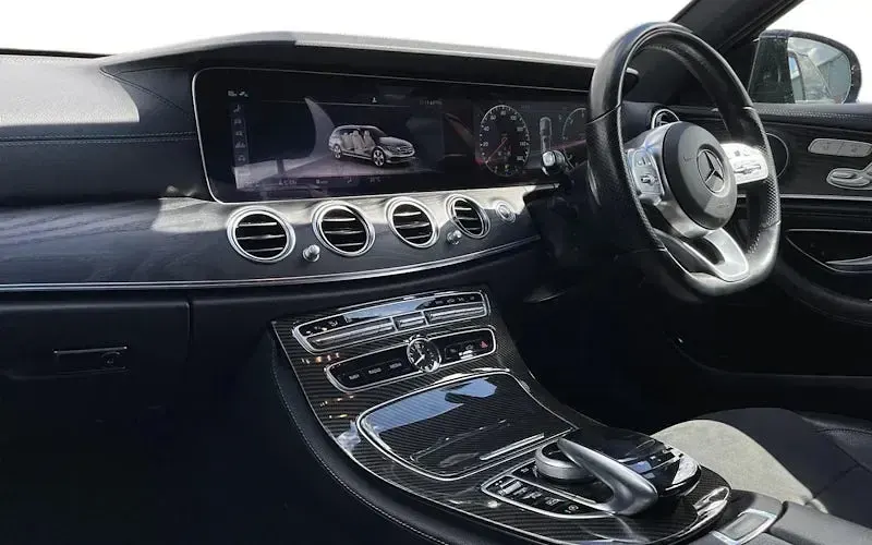 Used Mercedes E220 Active 194 HP (142 kW) 2019 Black Estate