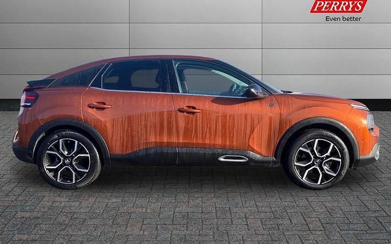 Used Citroën e-C4 Shine 100 kW (136 HP) 2023 Hatchback