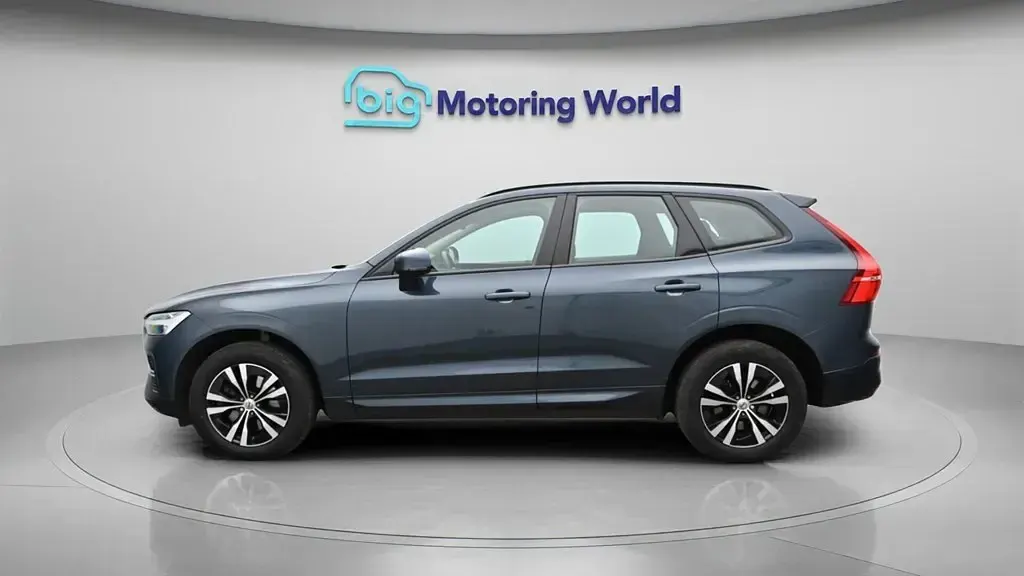 Usado Volvo XC60 Core 250 HP (183 kW) 2023 Azul SUV