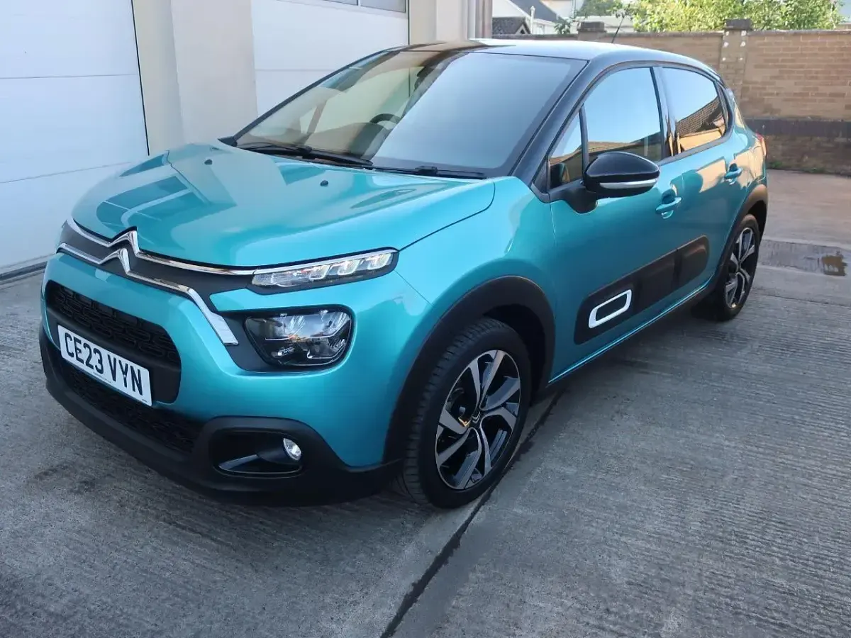 Used Citroën C3 PureTech 108 HP (79 kW) 2023 Blue Hatchback